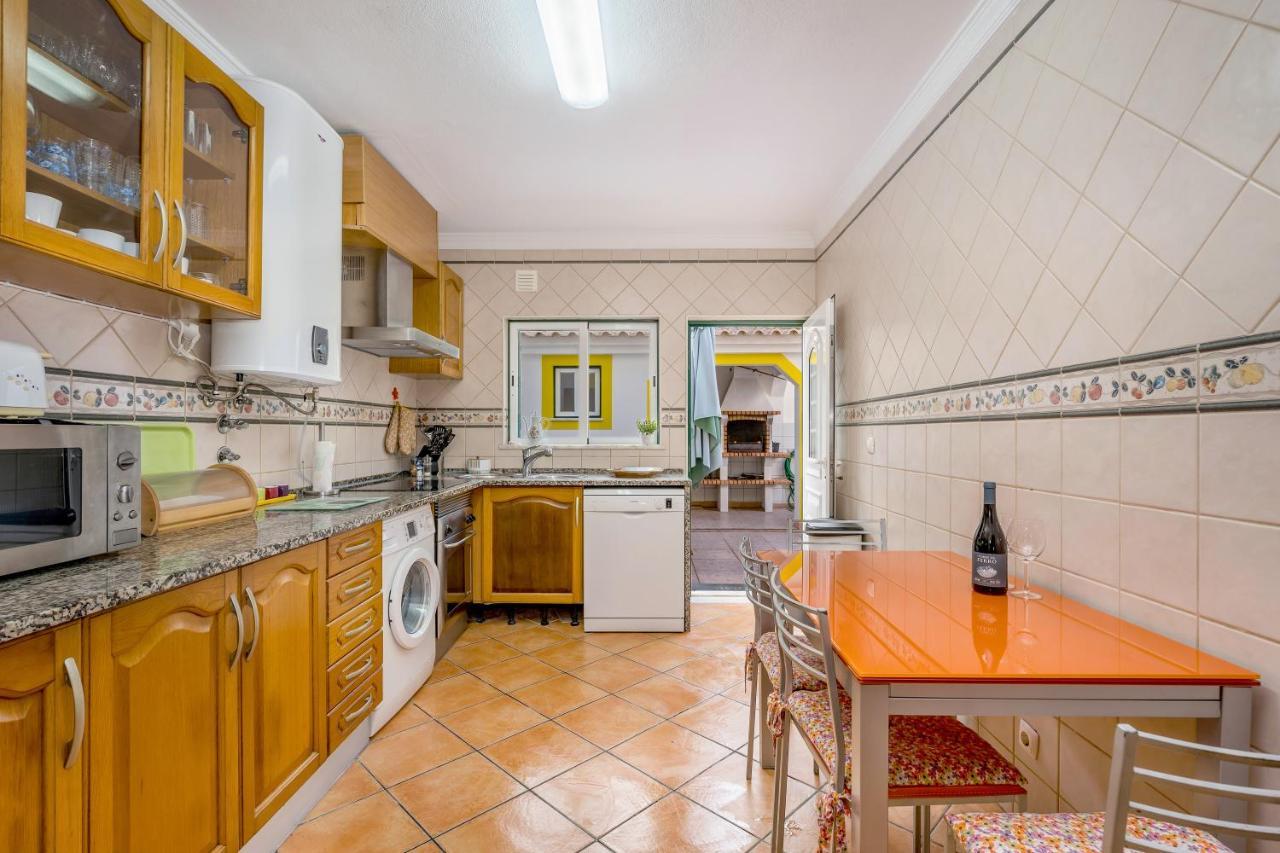 Villa Som Das Ondas Budens Buitenkant foto