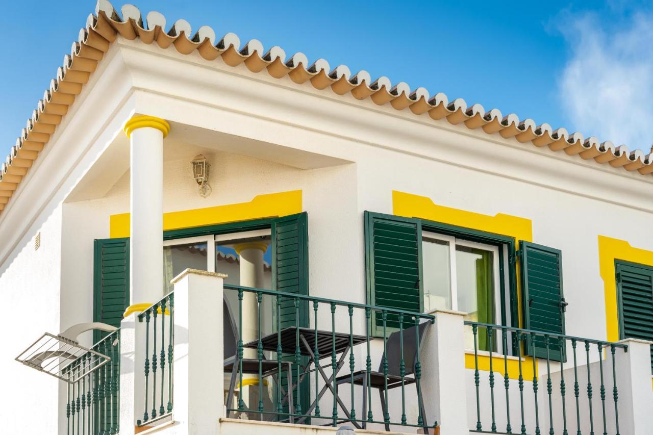 Villa Som Das Ondas Budens Buitenkant foto