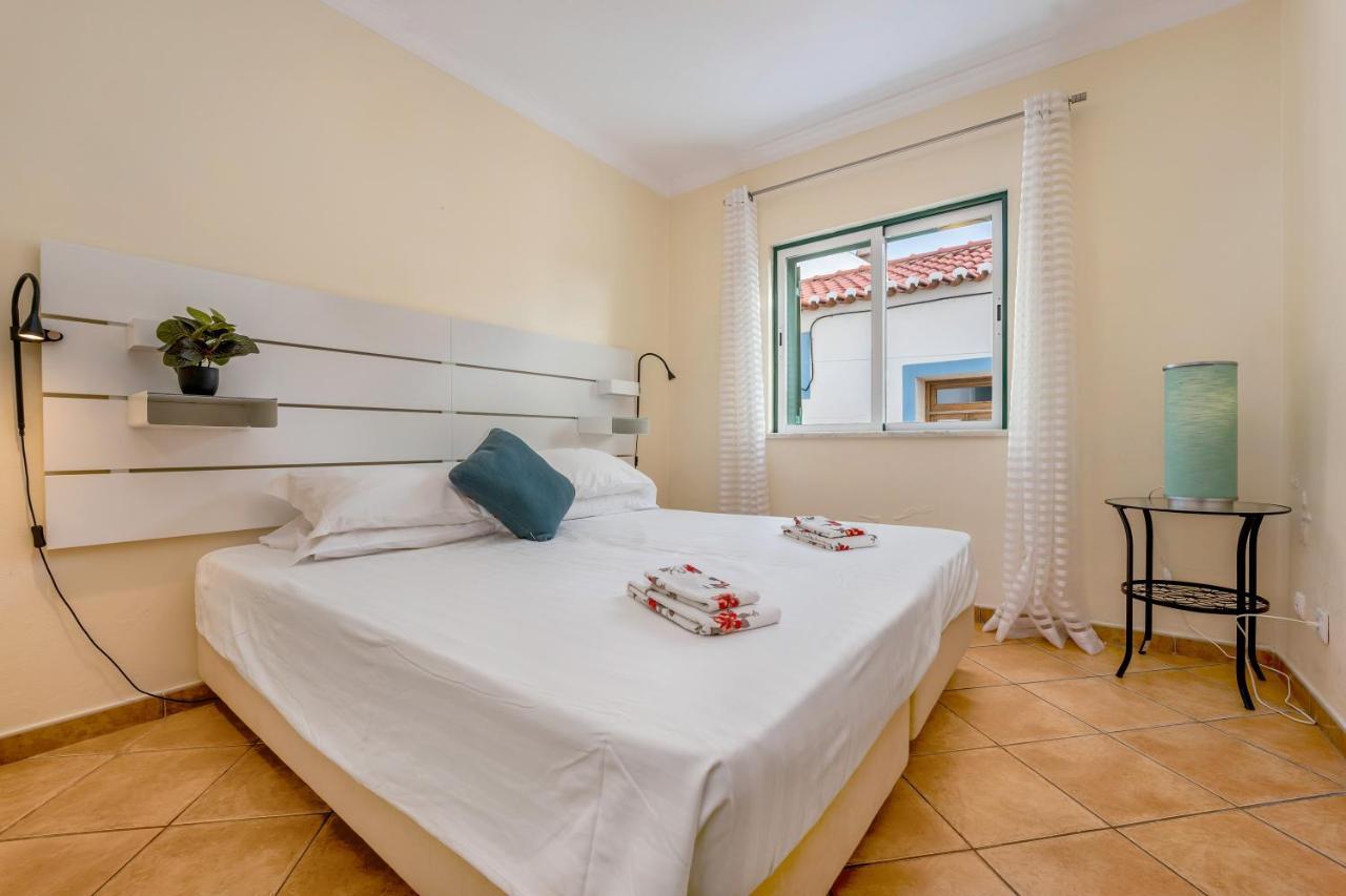 Villa Som Das Ondas Budens Buitenkant foto