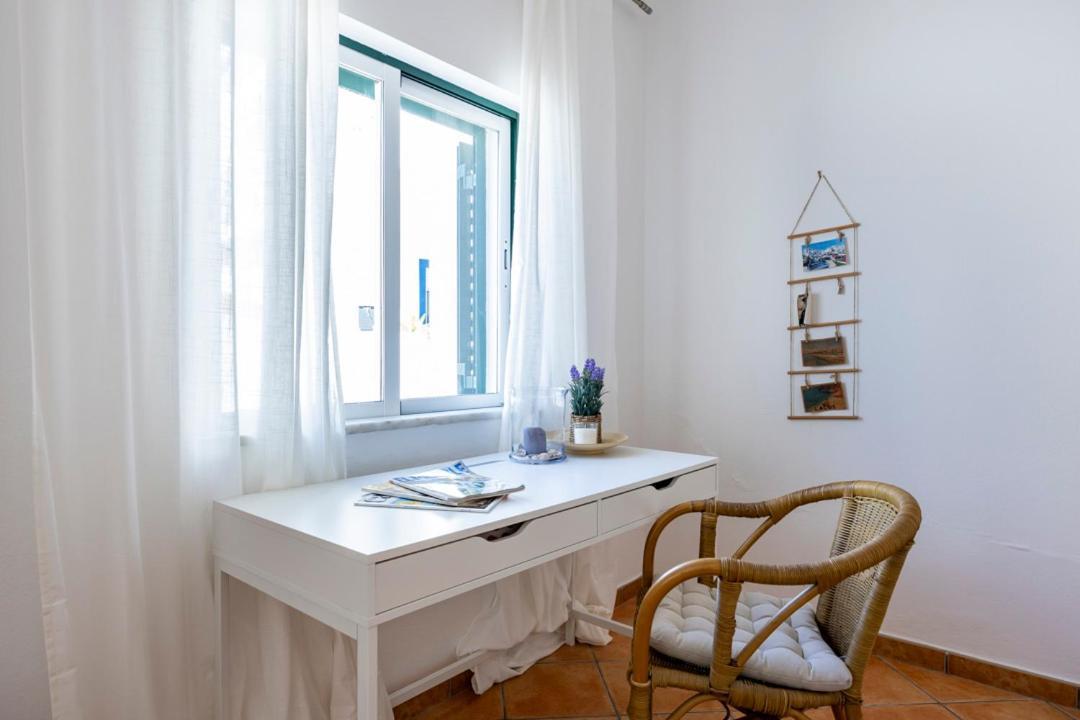 Villa Som Das Ondas Budens Buitenkant foto